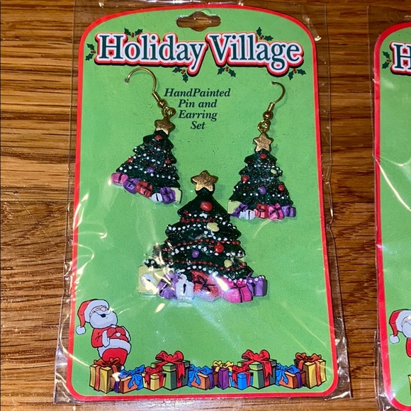 Holiday Hand Painted Pins and Earrings Set - Picture 5 of 7
